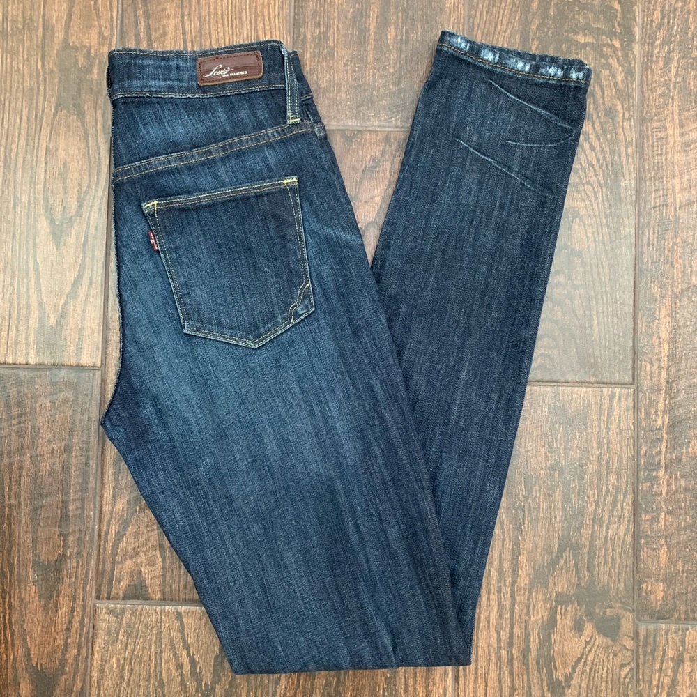 Levi’s Jeans High Waist 32” 99% Cotton 24x32